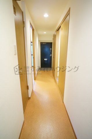 玄関　参考、同建物・反転間取りの号室