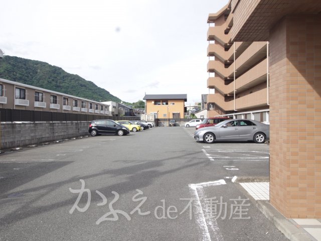 駐車場　※現況優先