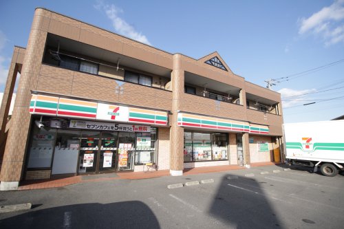 コンビニ　セブンイレブン 宗像陵厳寺店（コンビニ）まで423m