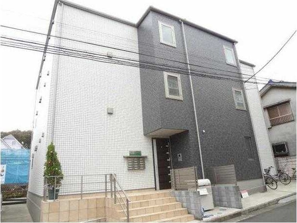 建物外観　【女性のお一人暮らしでも安心のセキュリティ♪】