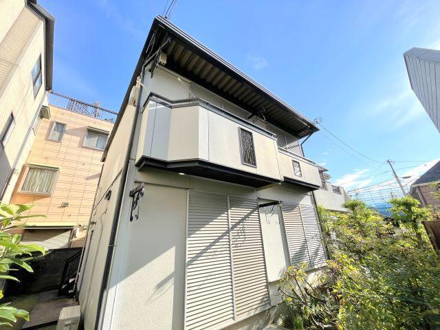 建物外観　ＪＲ下総中山駅北口すぐの立地なのに静かな環境。