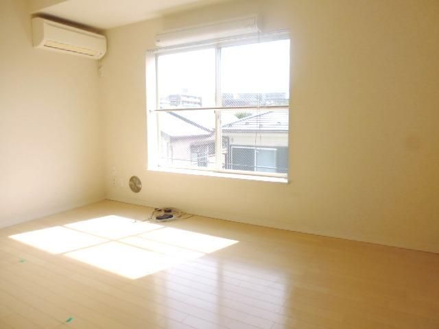 その他部屋・スペース　★おしゃれな外観！★陽当り良好です！