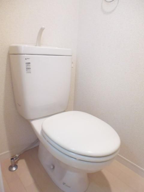 トイレ　★おしゃれな外観！★陽当り良好です！