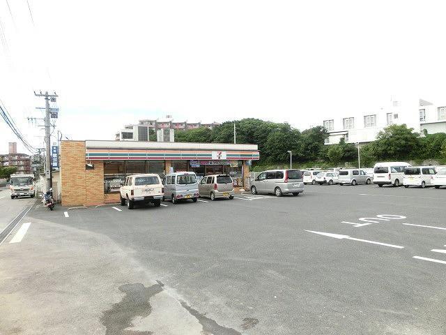 コンビニ　セブン‐イレブン／八幡友田１丁目店（コンビニ）まで490m
