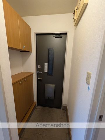エターナルタウンHの玄関写真