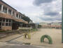 小学校　南小学校（小学校）まで898m