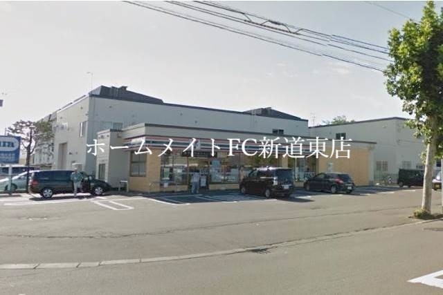 コンビニ　セブンイレブン札幌伏古3条店（コンビニ）まで381m