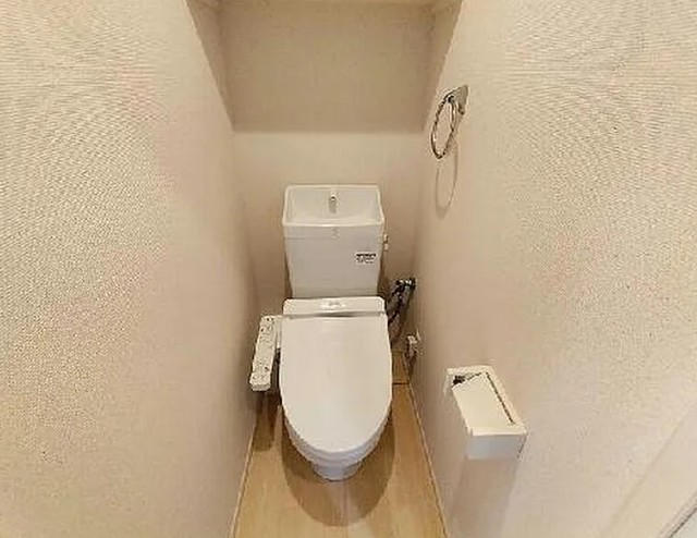 トイレ　別部屋参考写真