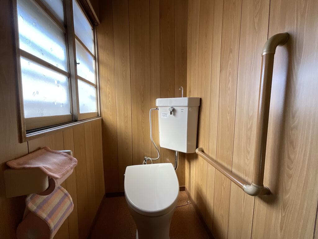 生野区新今里3丁目 長屋のトイレ写真
