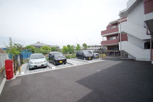 駐車場　★お問い合わせはタウンハウジングまで★