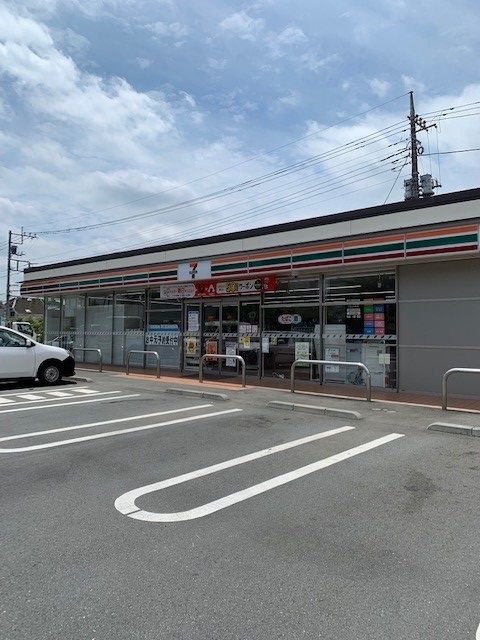 コンビニ　セブンイレブン福生北田園店（コンビニ）まで170m