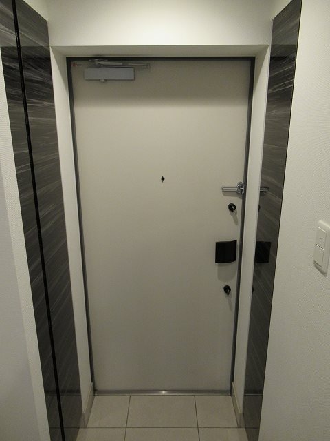 玄関　※参考写真