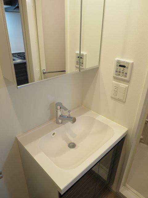 洗面設備　※参考写真