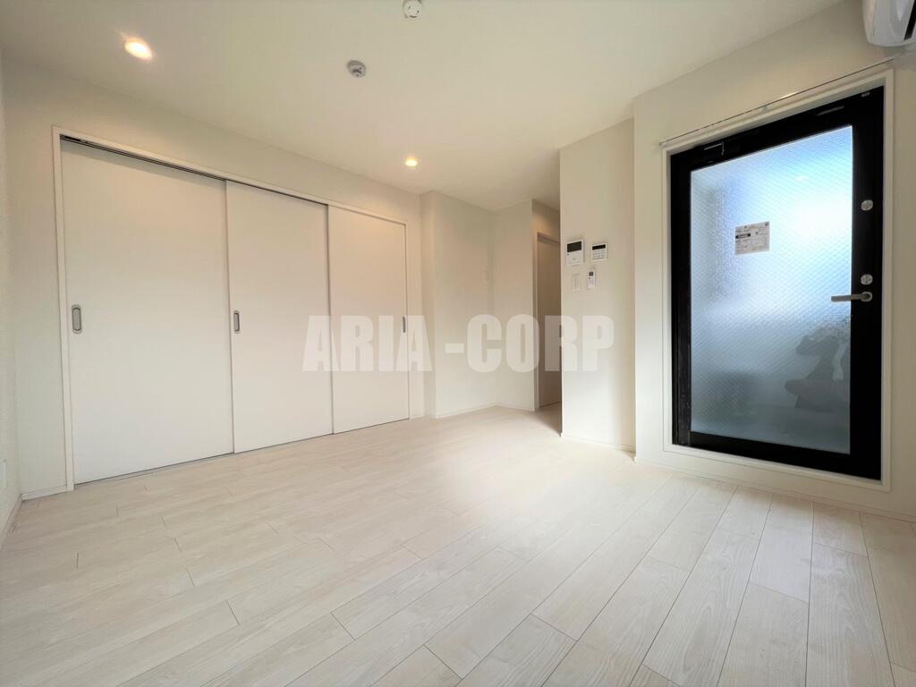 居室・リビング　白を基調とした統一感あるお部屋です！