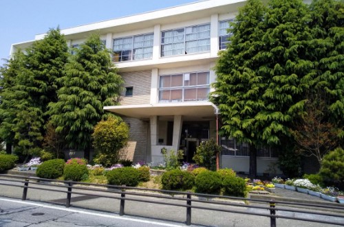 小学校　彦根市立城西小学校（小学校）まで1100m