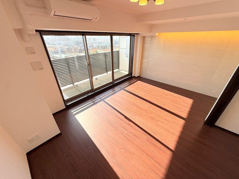 居室・リビング　同一物件別部屋写真