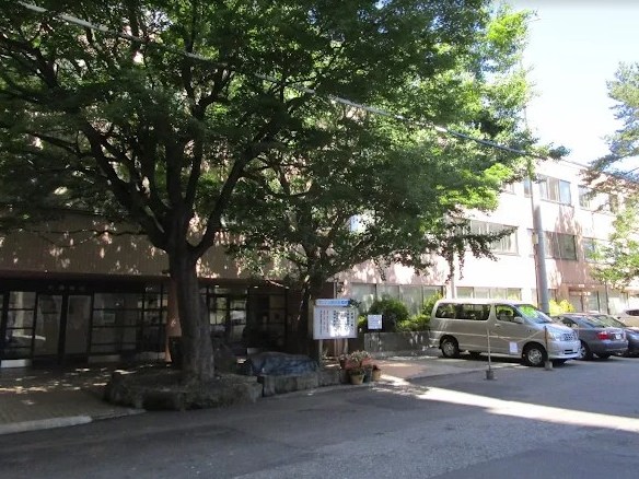 病院　医療法人社団銀杏会さっぽろ銀杏会記念病院（病院）まで281m