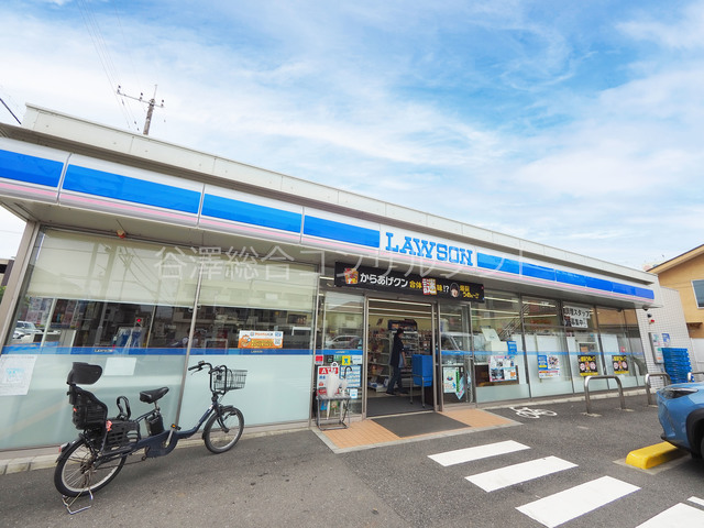 コンビニ　ローソン川越清水町店（コンビニ）まで855m