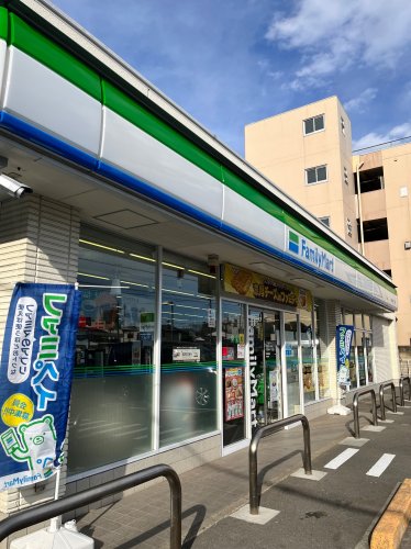 コンビニ　ファミリーマート 下石神井一丁目店（コンビニ）まで774m