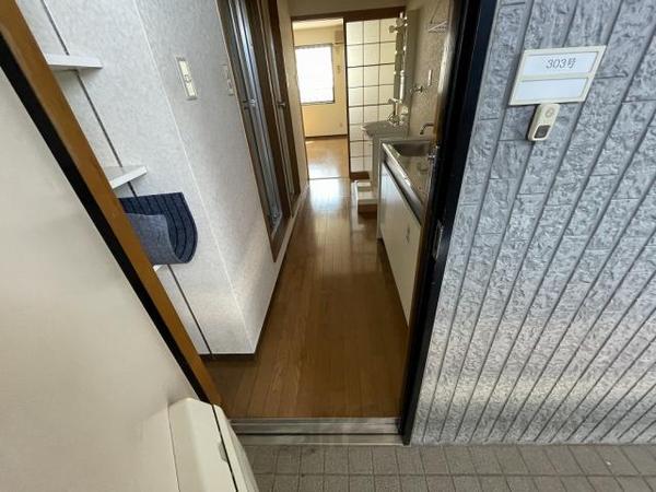 玄関
