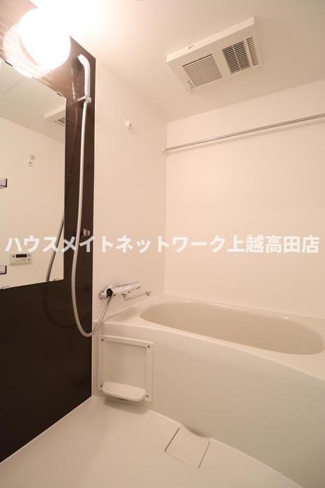 バス・シャワールーム　浴室