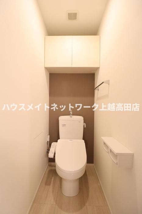 トイレ　温水洗浄暖房便座