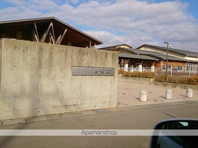 小学校　春江東小学校（小学校）まで500m