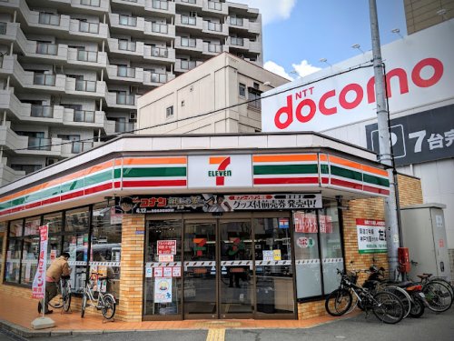 コンビニ　セブンイレブン 大阪福島西通店（コンビニ）まで332m