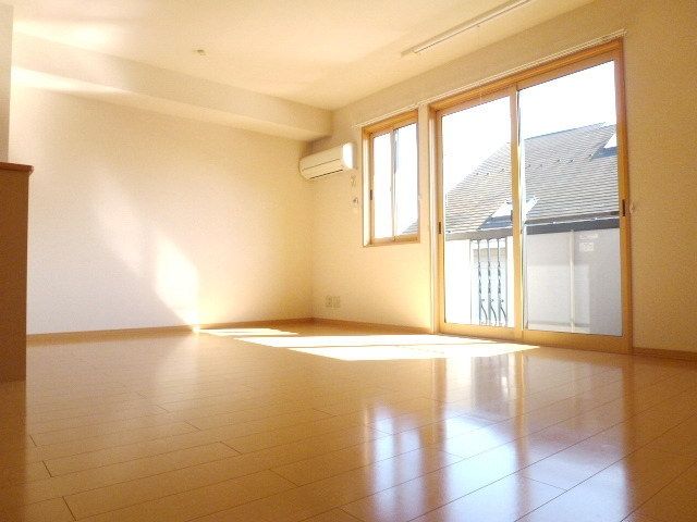 その他部屋・スペース　☆明るいLDKです☆