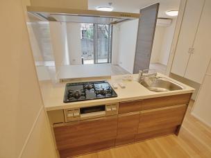 キッチン　３口グリル付でお料理に重宝します！