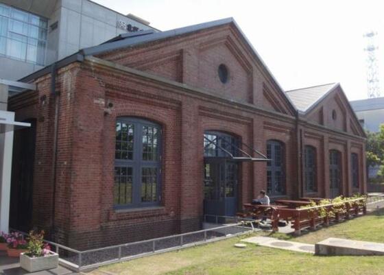 図書館　北区立中央図書館（図書館）まで3272m