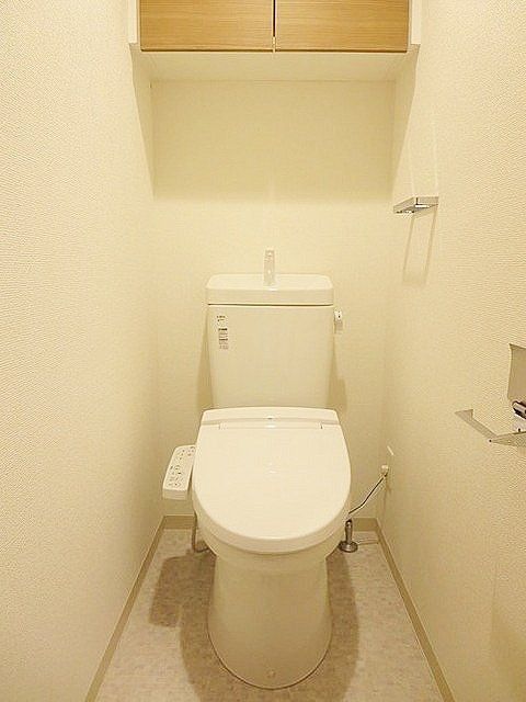 トイレ　★温水洗浄便座付きのきれいなトイレ★
