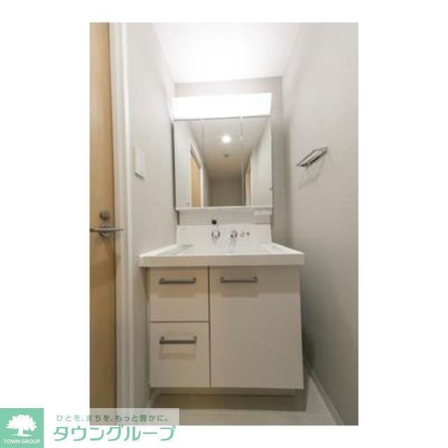 洗面設備　※写真は同タイプ住戸です。