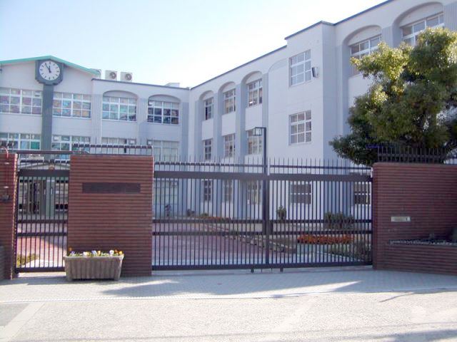中学校　大阪市立文の里中学校（中学校）まで92m