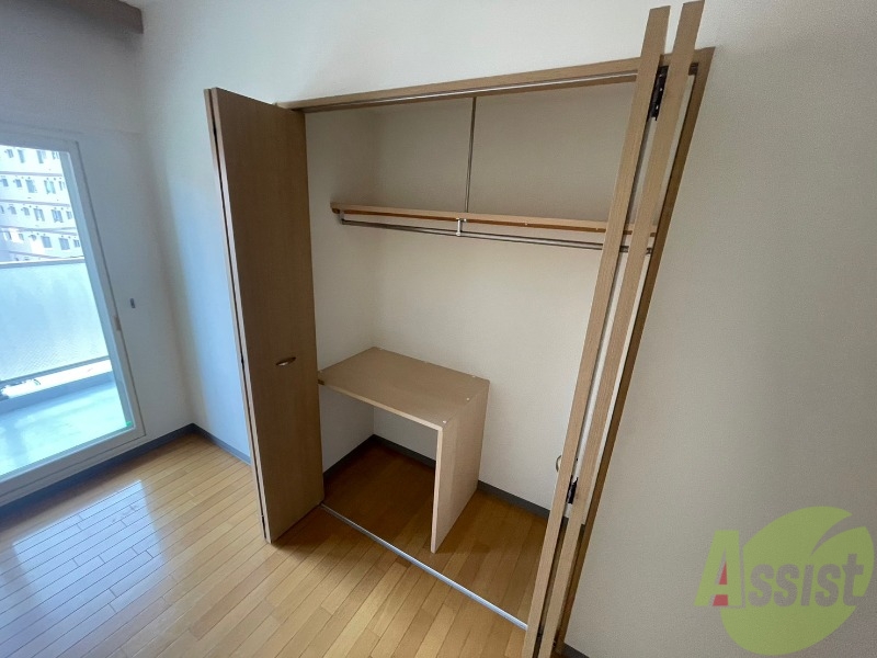 収納　寝室の収納です。部屋がすっきり片付きます。
