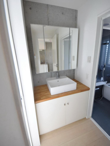 洗面設備　別部屋の画像を使用しております。