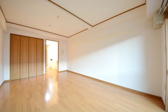 その他部屋・スペース　★洋室８帖★