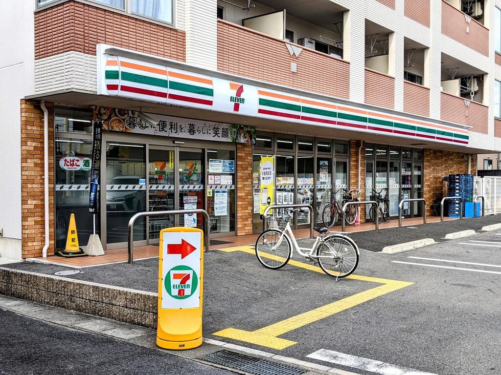 コンビニ　セブンイレブン守山市民病院前店（コンビニ）まで456m