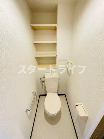 地下鉄御堂筋線 東三国駅 徒歩8分 7階建 築28年のトイレ写真