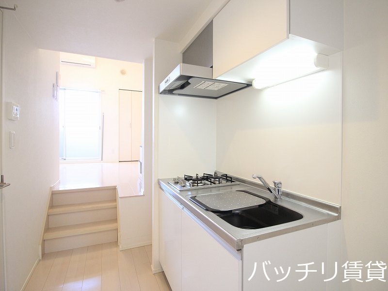 キッチン　同型タイプの為、現状を優先致します。