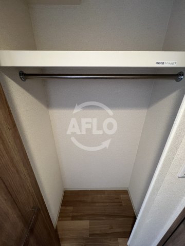収納　プレサンス梅田北ディア　クローゼット