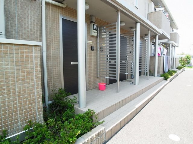 エントランス　★お部屋探しは株式会社タウンハウジング東京まで★