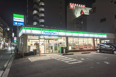 コンビニ　ファミリーマート 栄五丁目店（コンビニ）まで83m