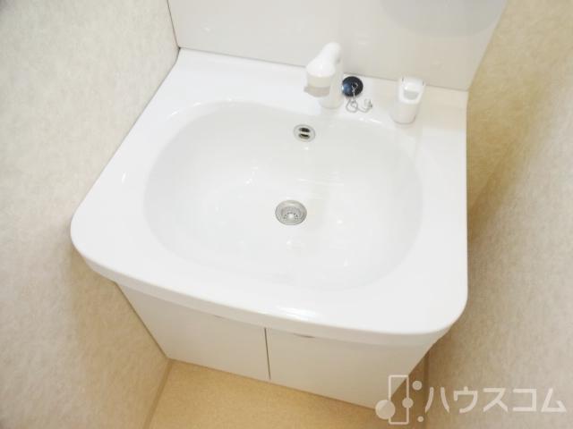 洗面設備　やっぱり独立洗面台がいいよね！！