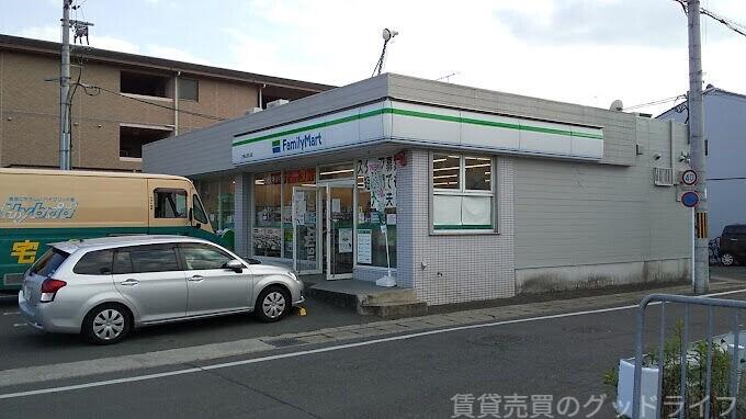 コンビニ　ファミリーマート上桂山田口店（コンビニ）まで733m