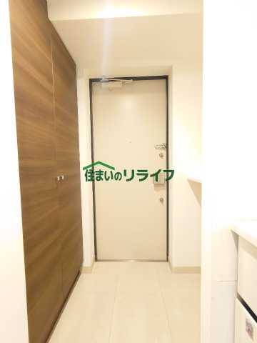 玄関　LEXE入谷