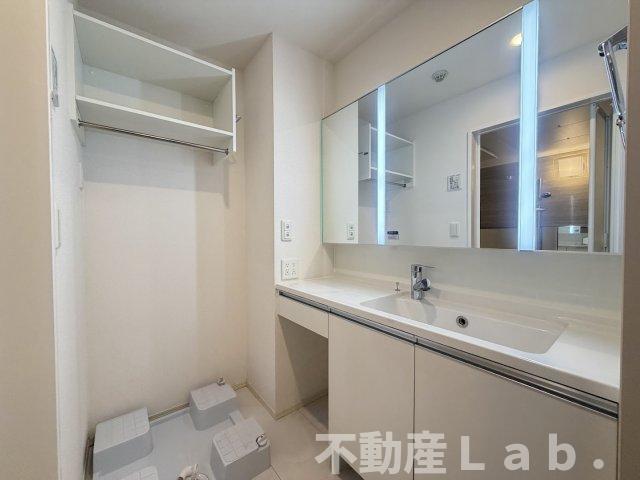 洗面設備　※反転タイプのお写真です。
