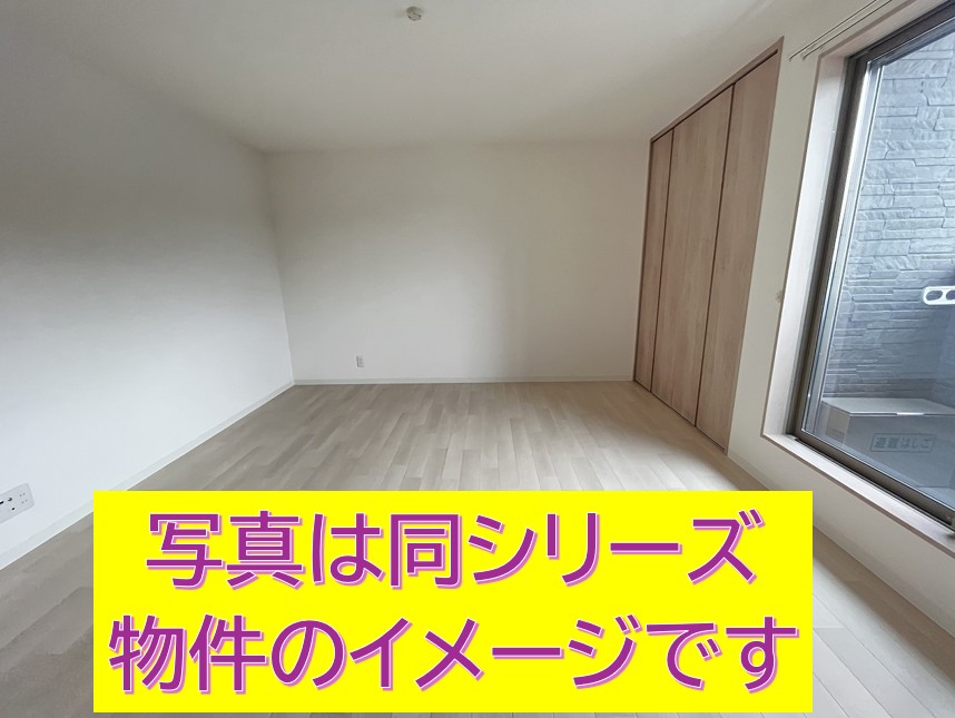 甲斐田町新築A棟の居間写真