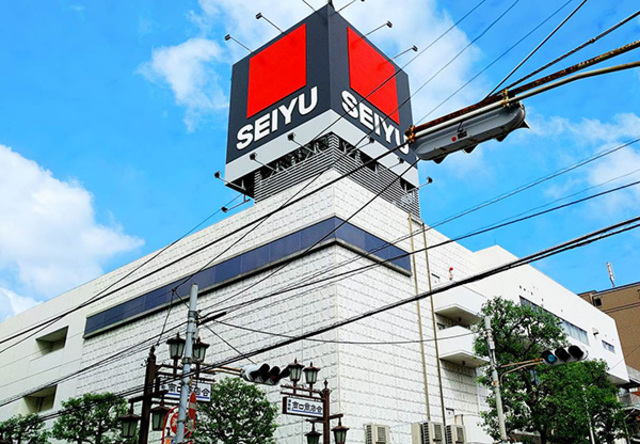 スーパー　西友浦安店（スーパー）まで740m