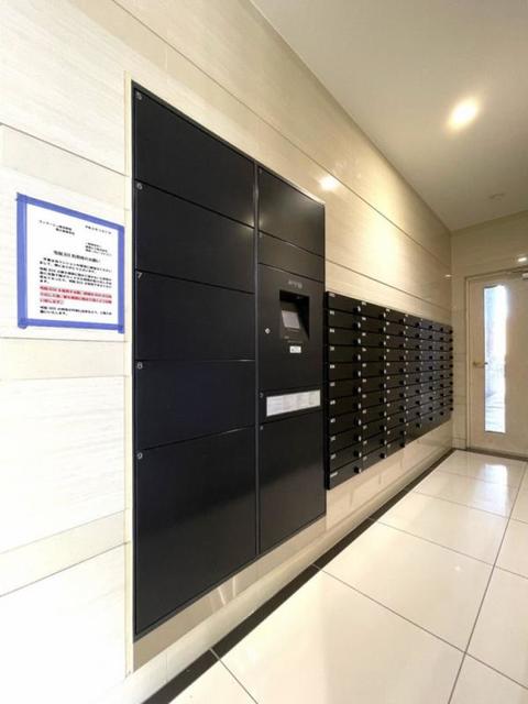その他共有部分　【エントランスホール】郵便ポスト、宅配ＢＯＸ
